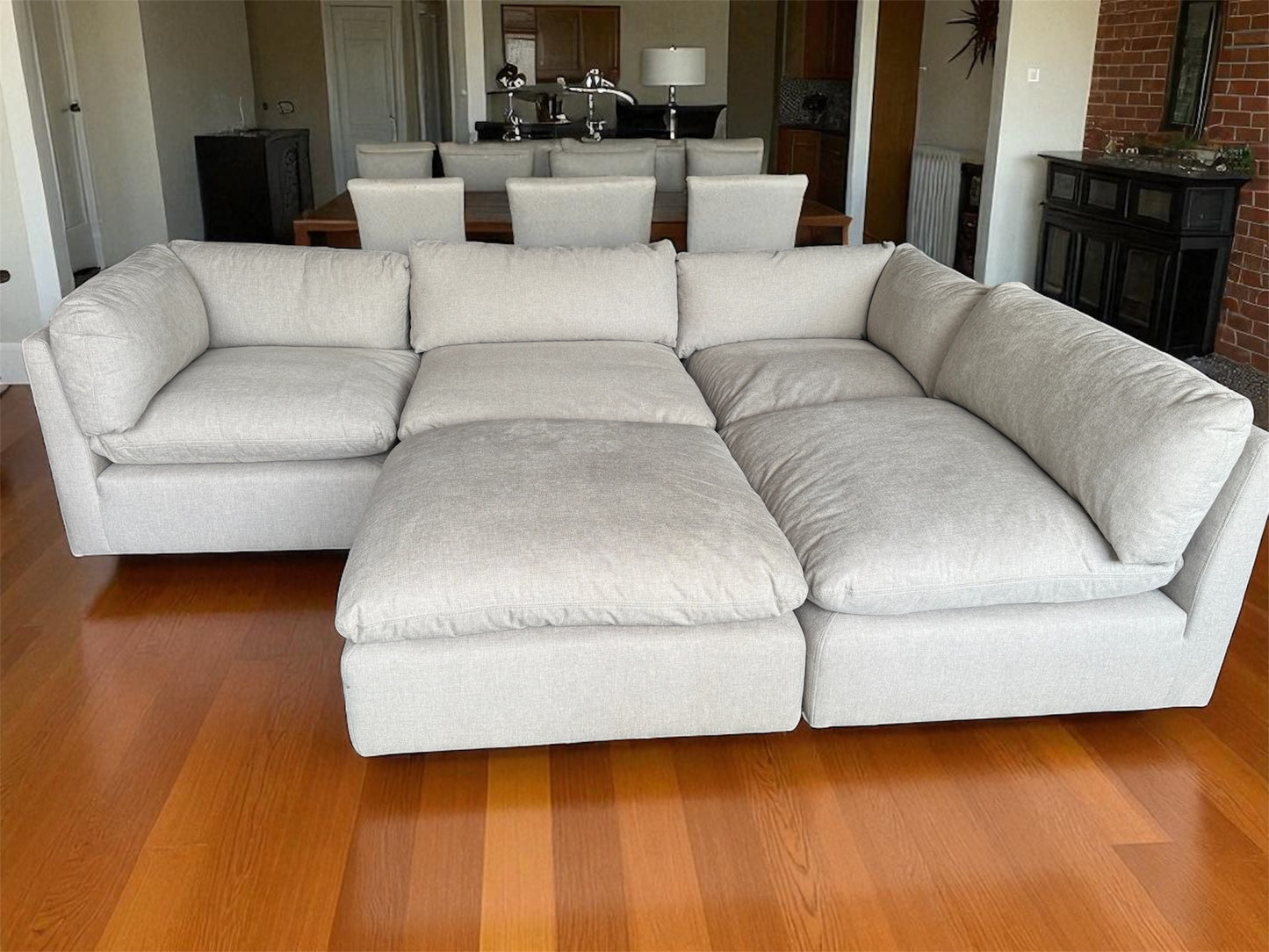 Fluffy Modular 4 Piece + Ottoman